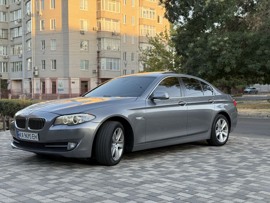Продам BMW F 10 2012 год