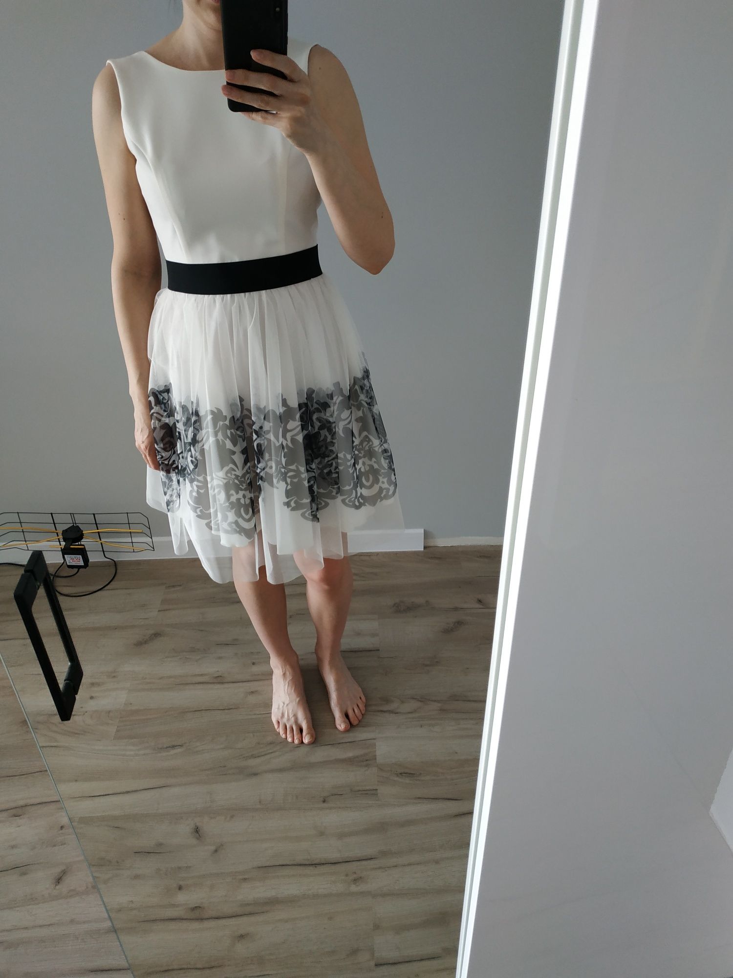 Biała sukienka na poprawiny, panieński lub wesele rozmiar S