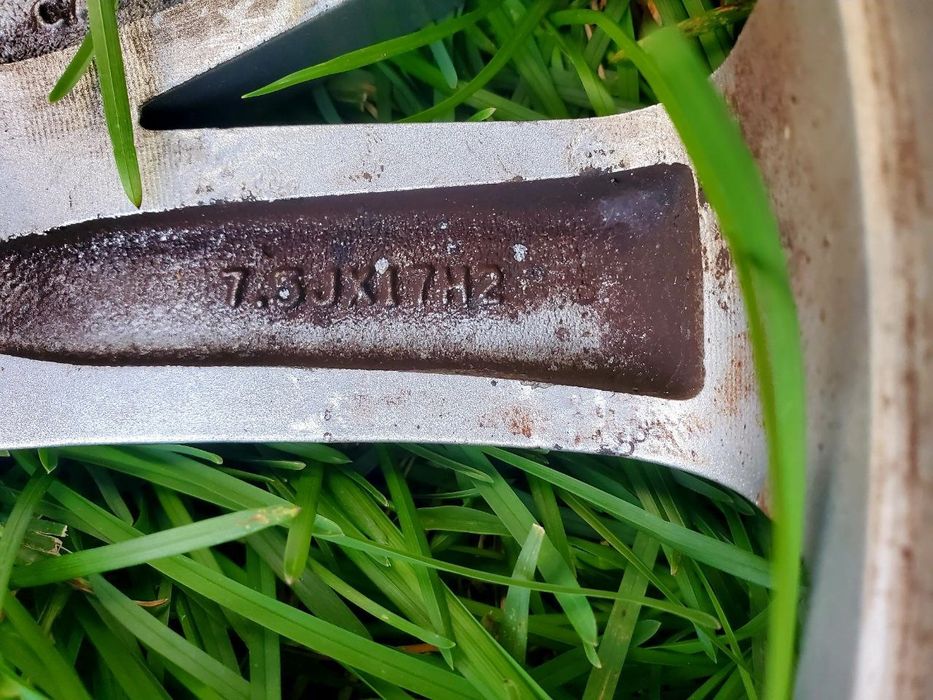 Литі диски Carmani R17 + шини в подарунок