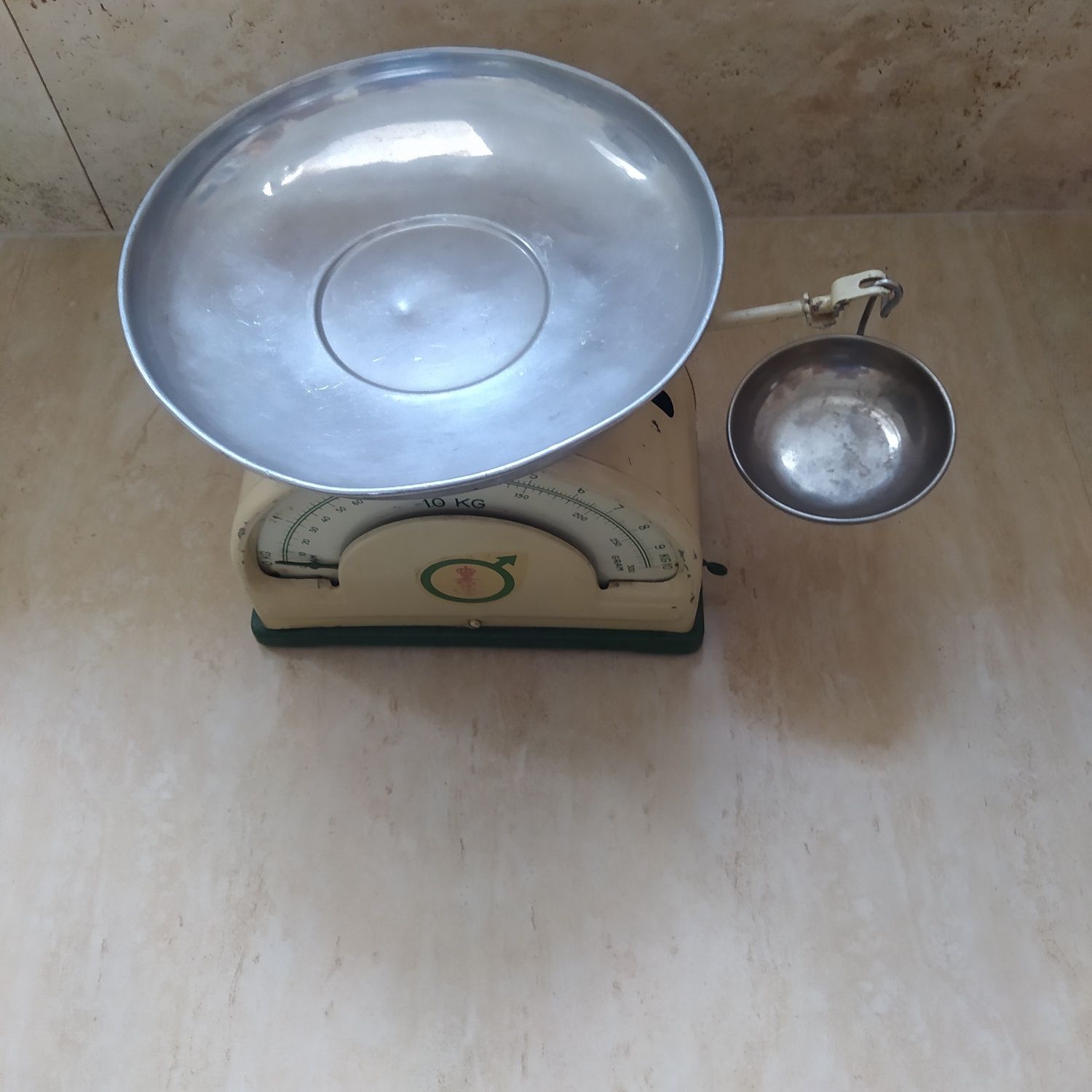 Stara, zabytkowa,waga kuchenna ze Szwecji. Sprawna