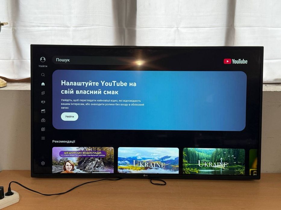Телевізор LG / 49 дюймів / 4K UHD / Smart TV / Wi-Fi