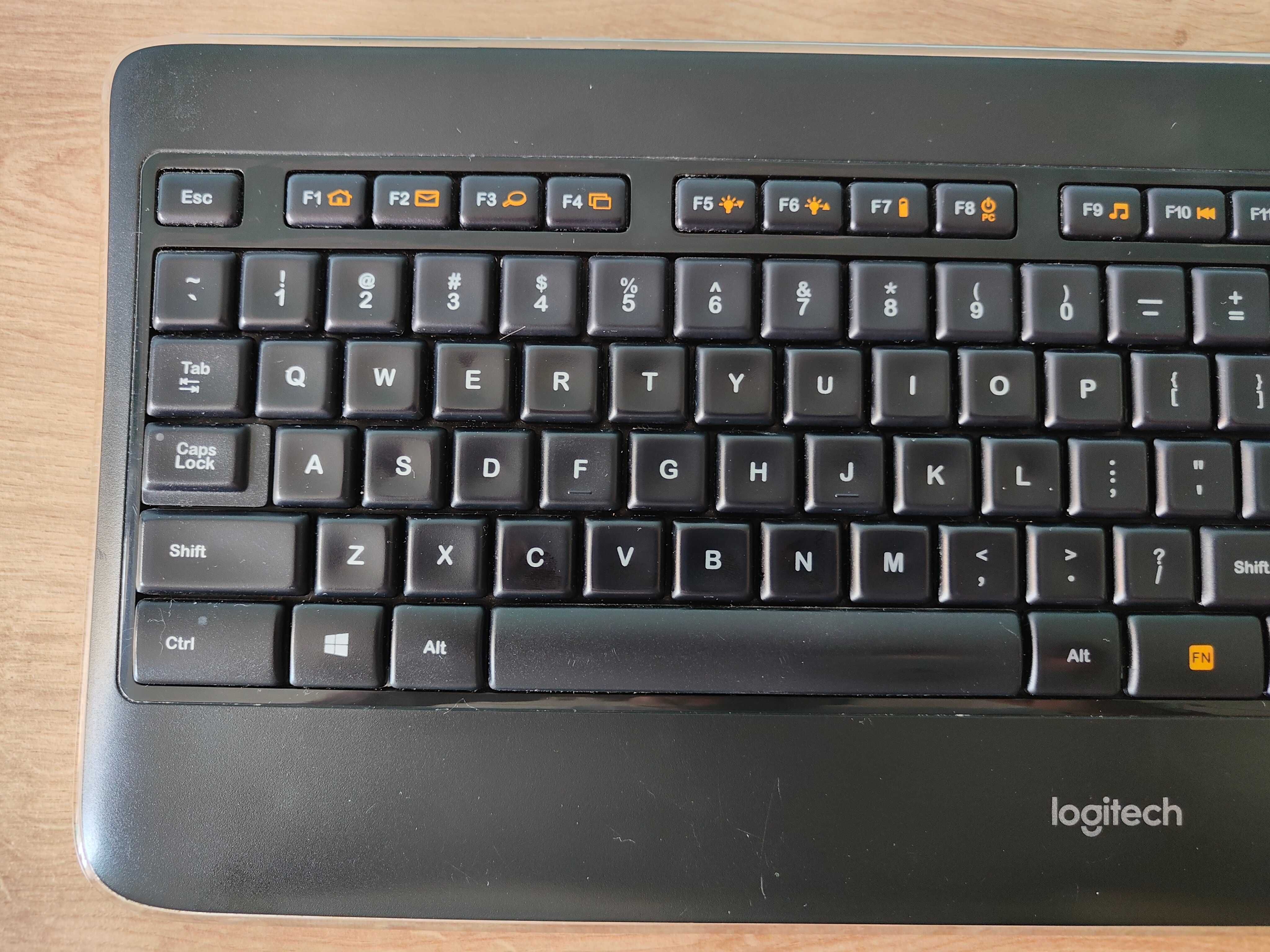 Klawiatura bezprzewodowa Logitech K800 Illuminated QWERTY, ANSI