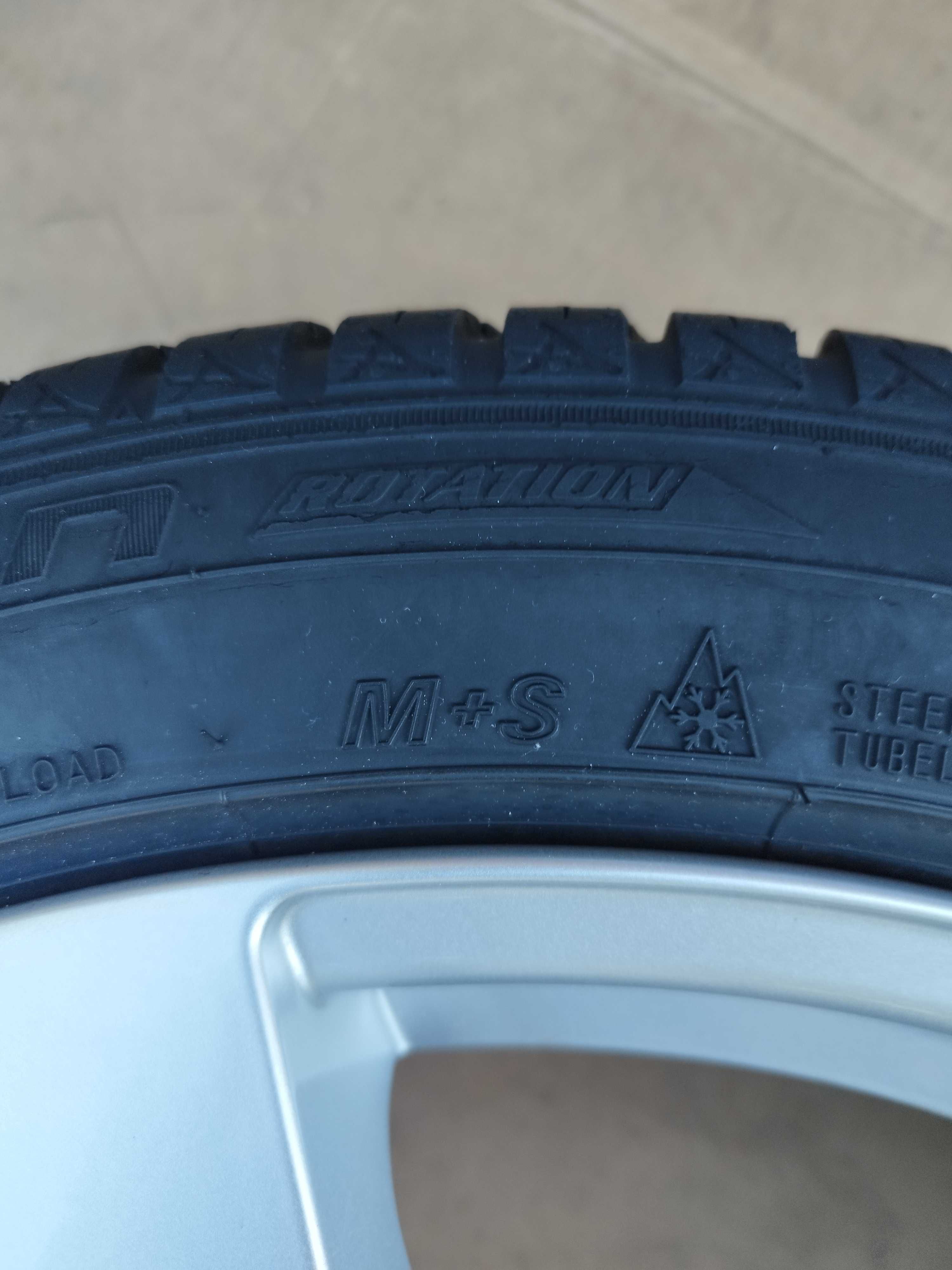 5x114,3 Komplet CAŁOROCZNE 225/45R19 Mazda Nissan Renault Kia Hyundai