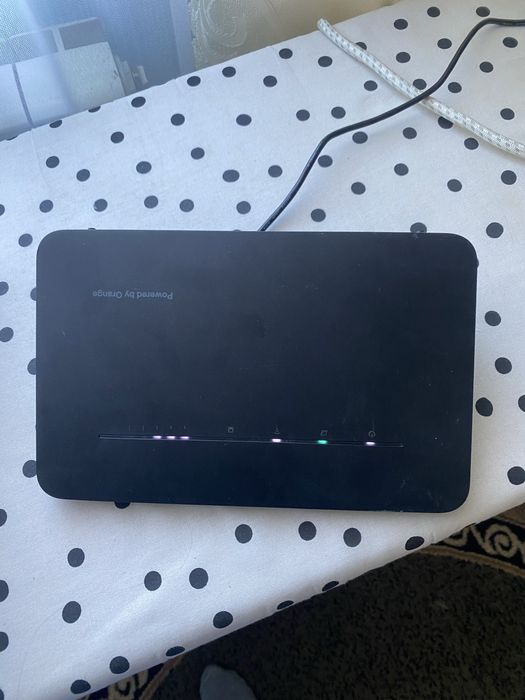 Модем/wifi роутер huawei 4g. Роздає інтернет за допомогою sim-картки