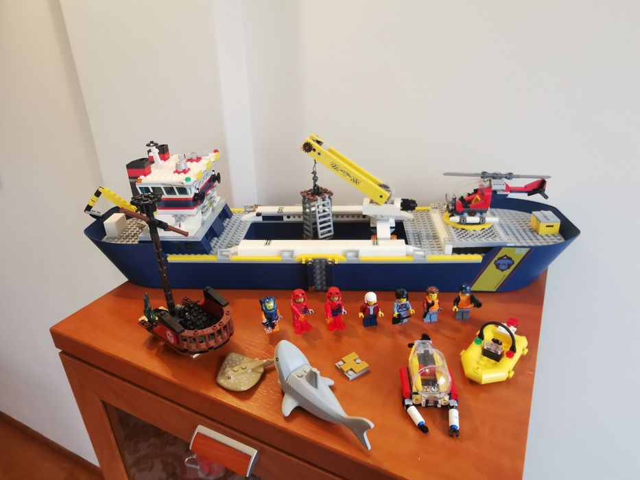 Lego 60266 Ocean exploration ship