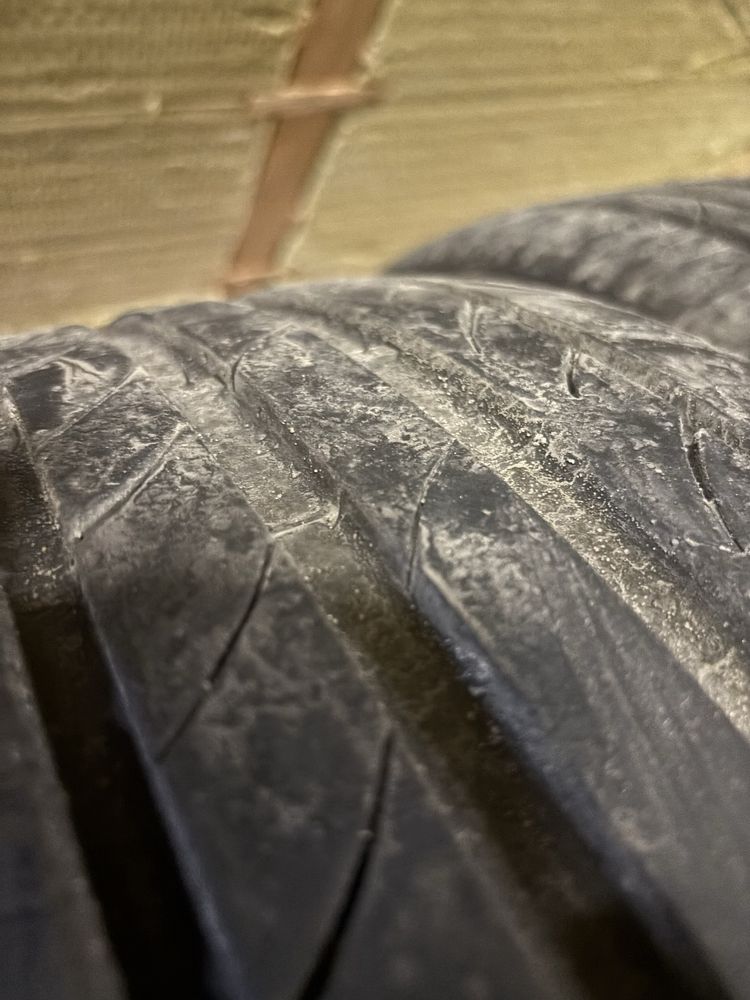Opony Tracmax X-privilo tx3 215/45 r16 2023r