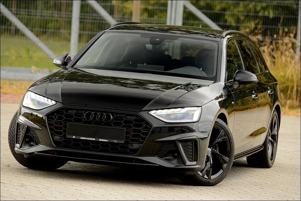 Audi A4 35 TFSI 150KM * S-tronic * AVANT * S-LINE * Black Edition * MATRIX *
