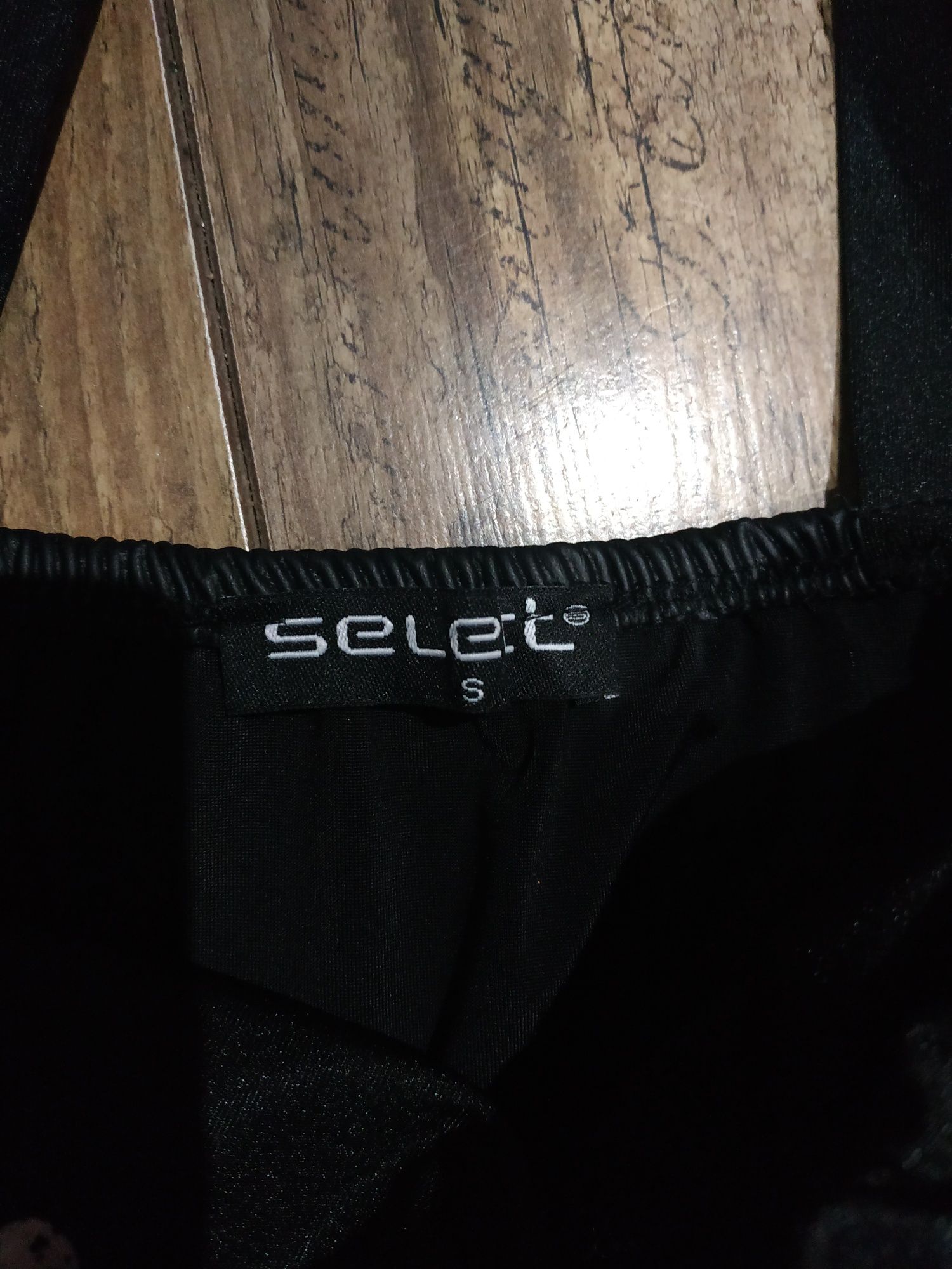 Crop top Select. Rozmiar S. Stan idealny