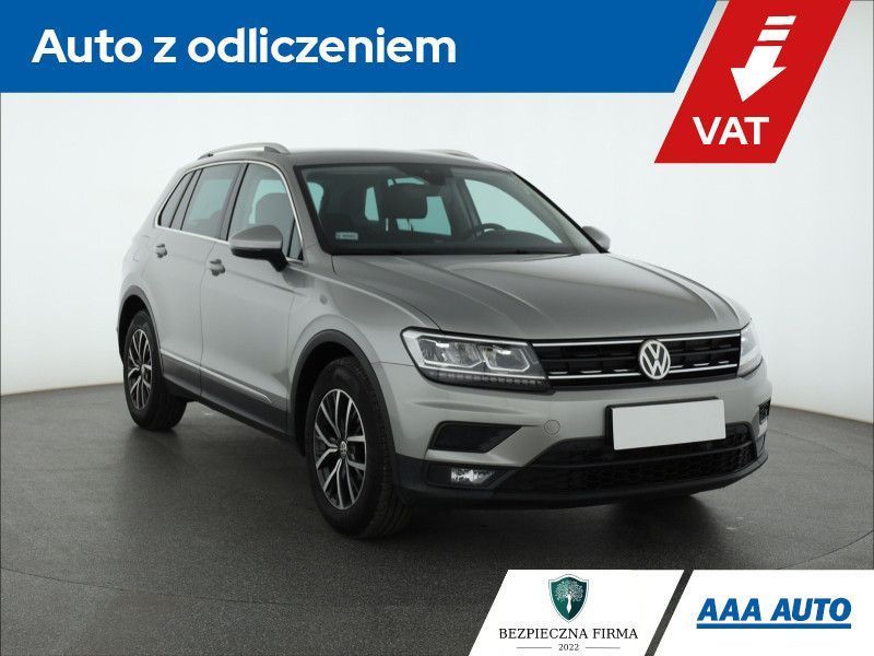 Volkswagen Tiguan 2.0 TDI Trendline , Salon Polska, Serwis ASO, VAT 23%, Navi,