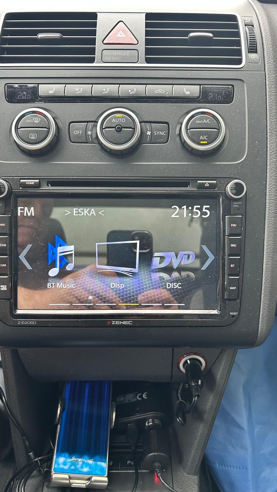 Stacja multimedialną Vw Zenec Z-E2050