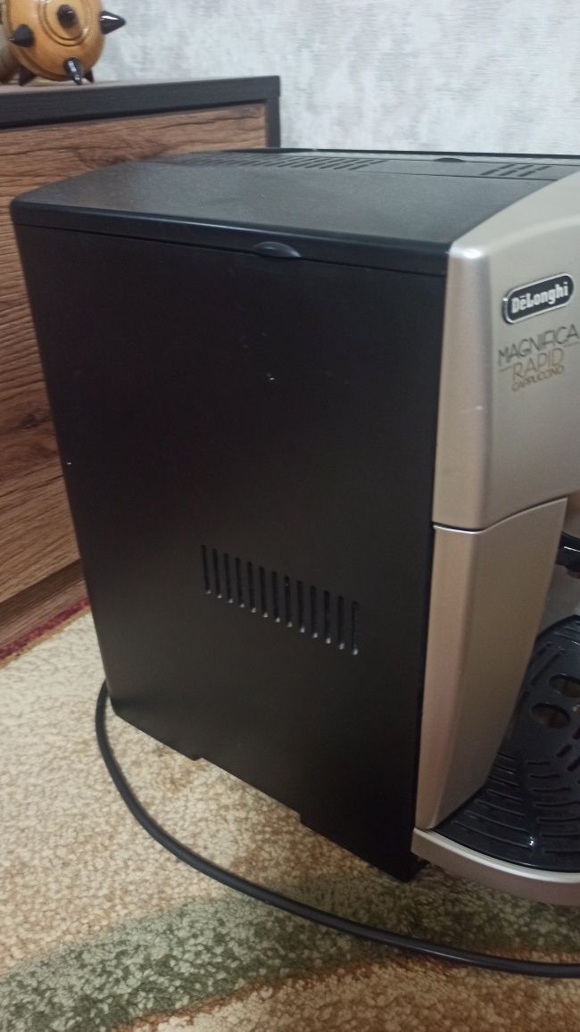 Delonghi ESAM 4300