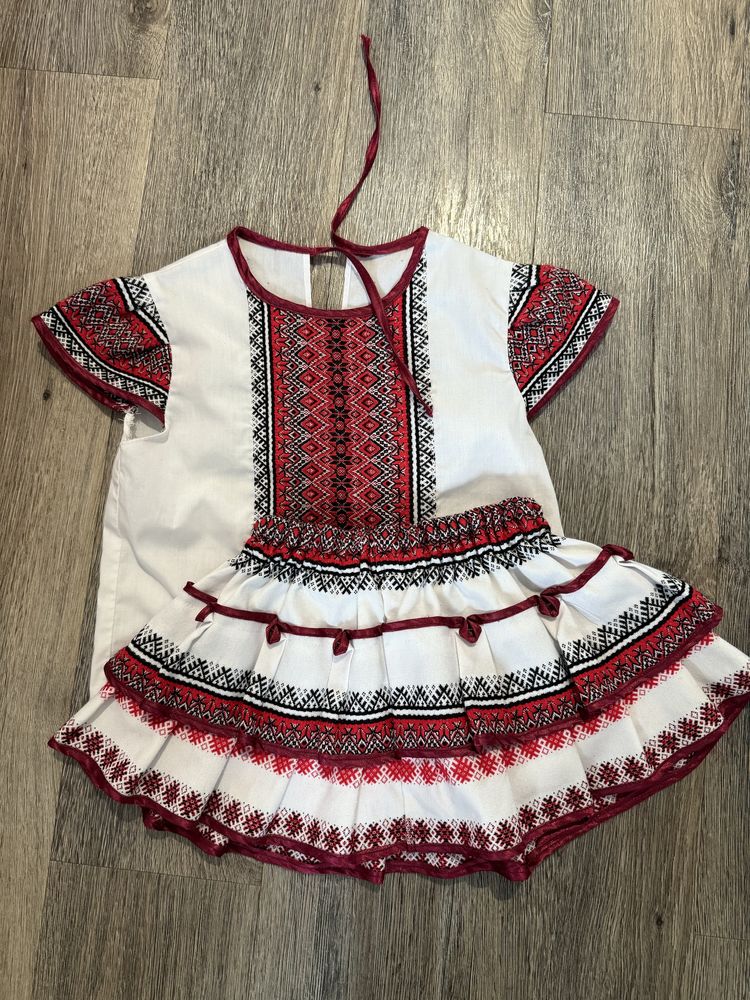 Вишиванка костюм дівчинки