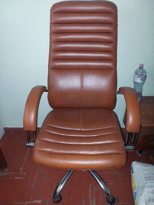 офисное  кресло продам бу