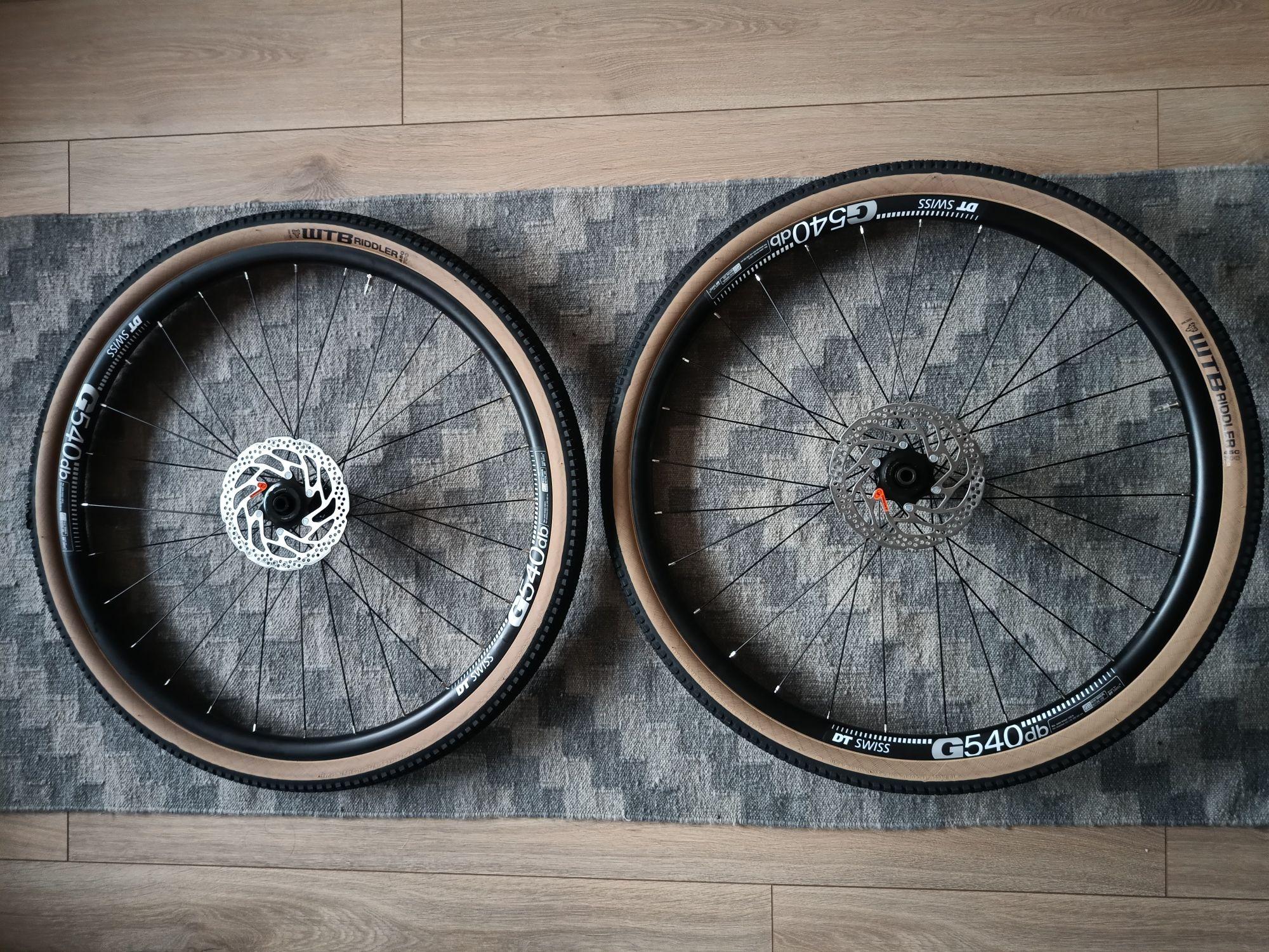 Nowe 2 koła rowerowe gravel z Kross Esker 6.0 DT Swiss WTB przód i tył