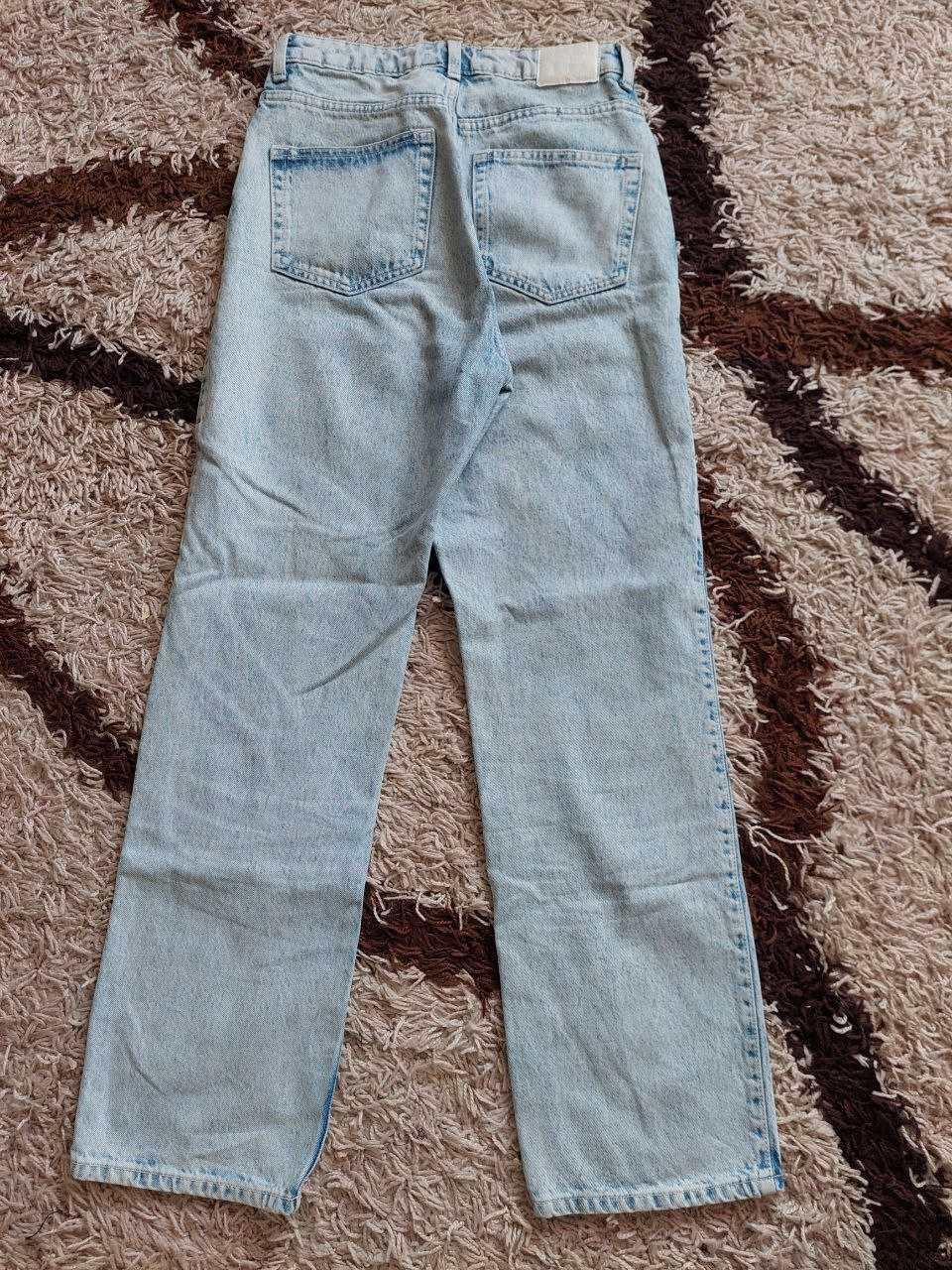 Женские джинсы Rowe Extra High Straight Jeans Weekday