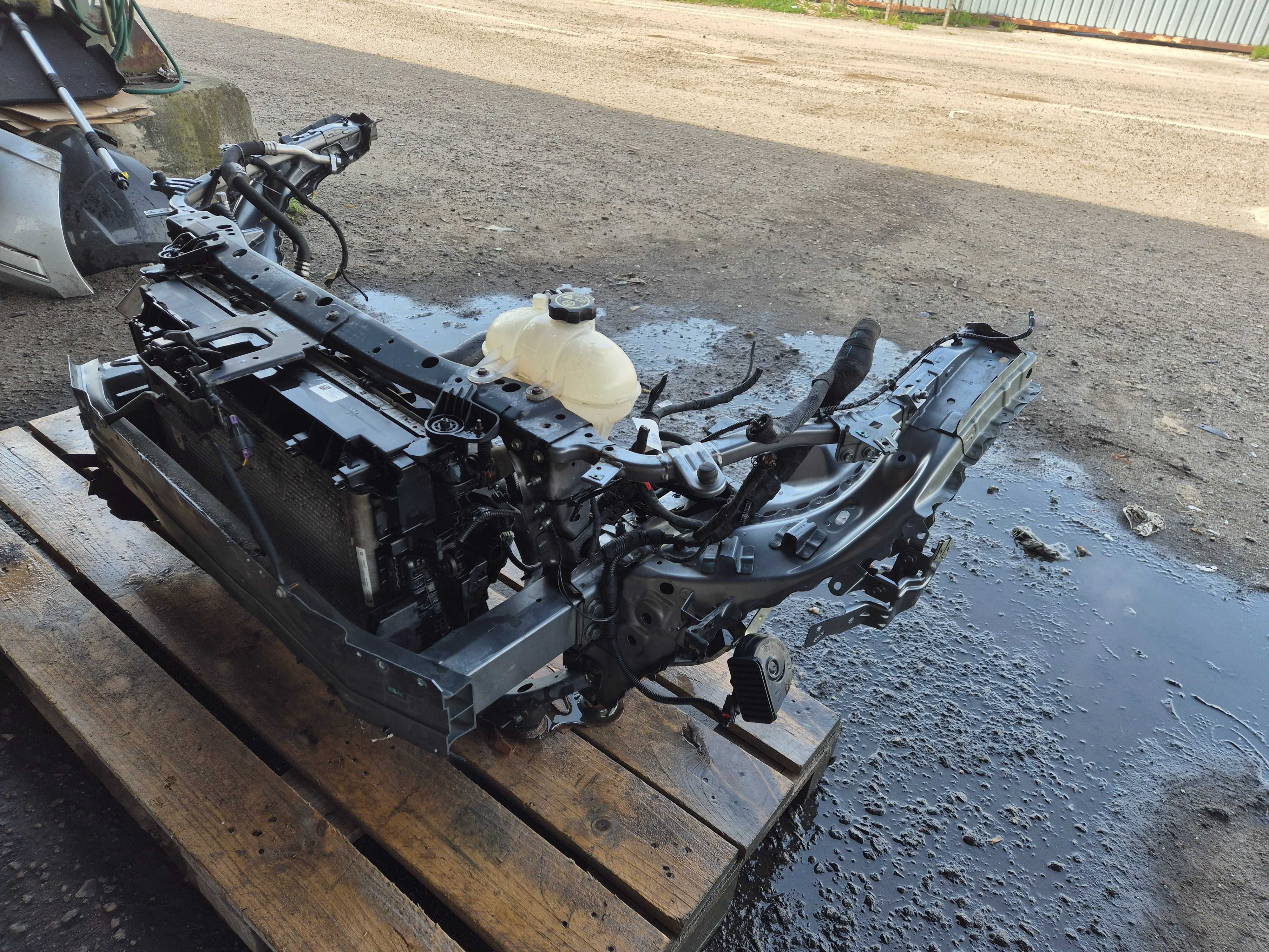 Mitsubishi ASX pas przedni przód.