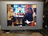 Telewizor LCD 20calowy firmy DAEWOO DSL-20D1T