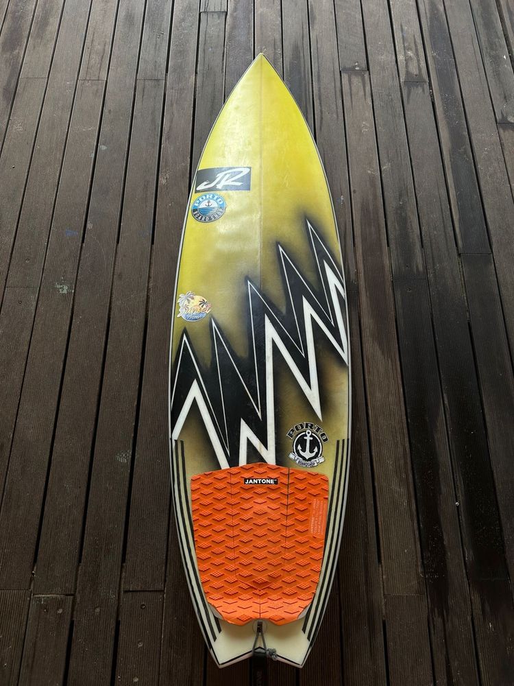 Prancha de surf semi nova