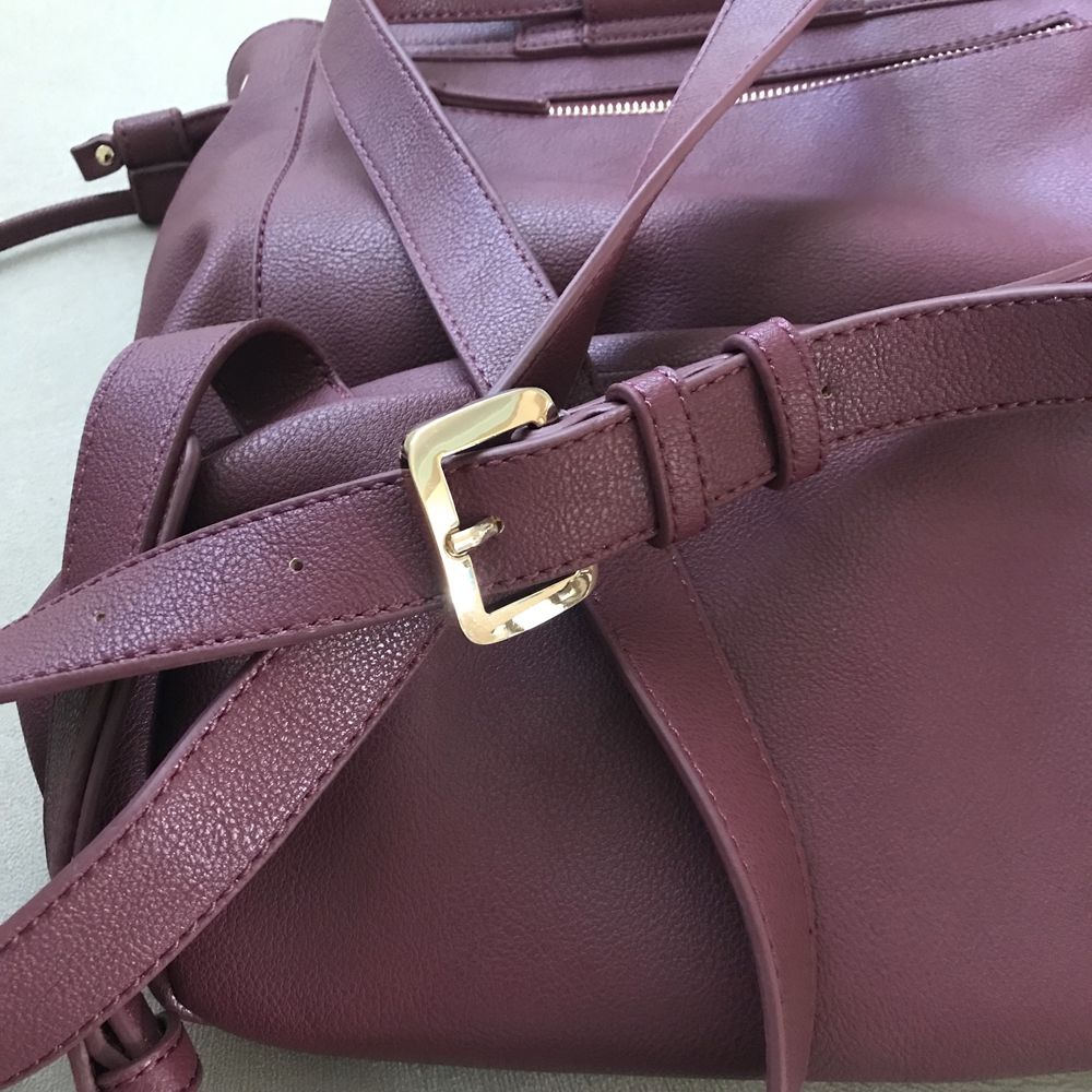 Cudowny, nowy plecak marki Liu Jo w burgundowym kolorze, duzy.