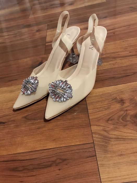 Nowe szpilki damskie