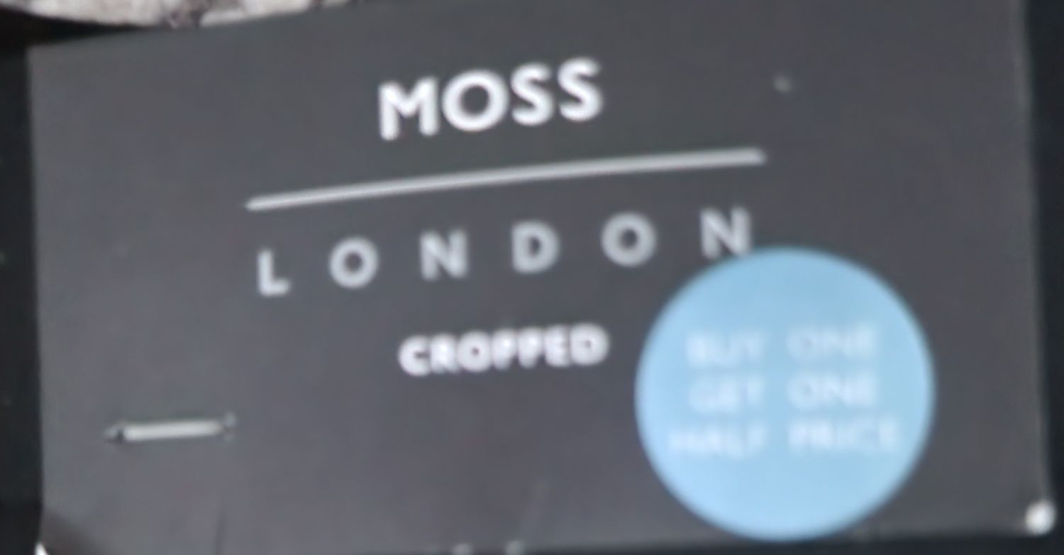 Eleganckie spodnie na kant z lampasami "Moss London ".