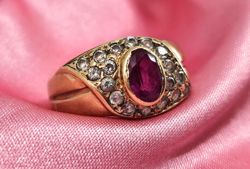 ZŁOTY PIERŚCIONEK z rubinowym oczkiem  3,05G 585