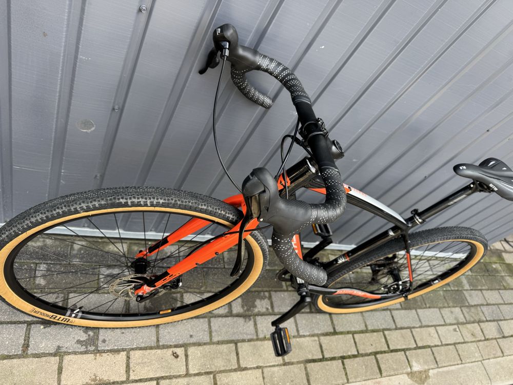 Rower Gravel Rock Machine