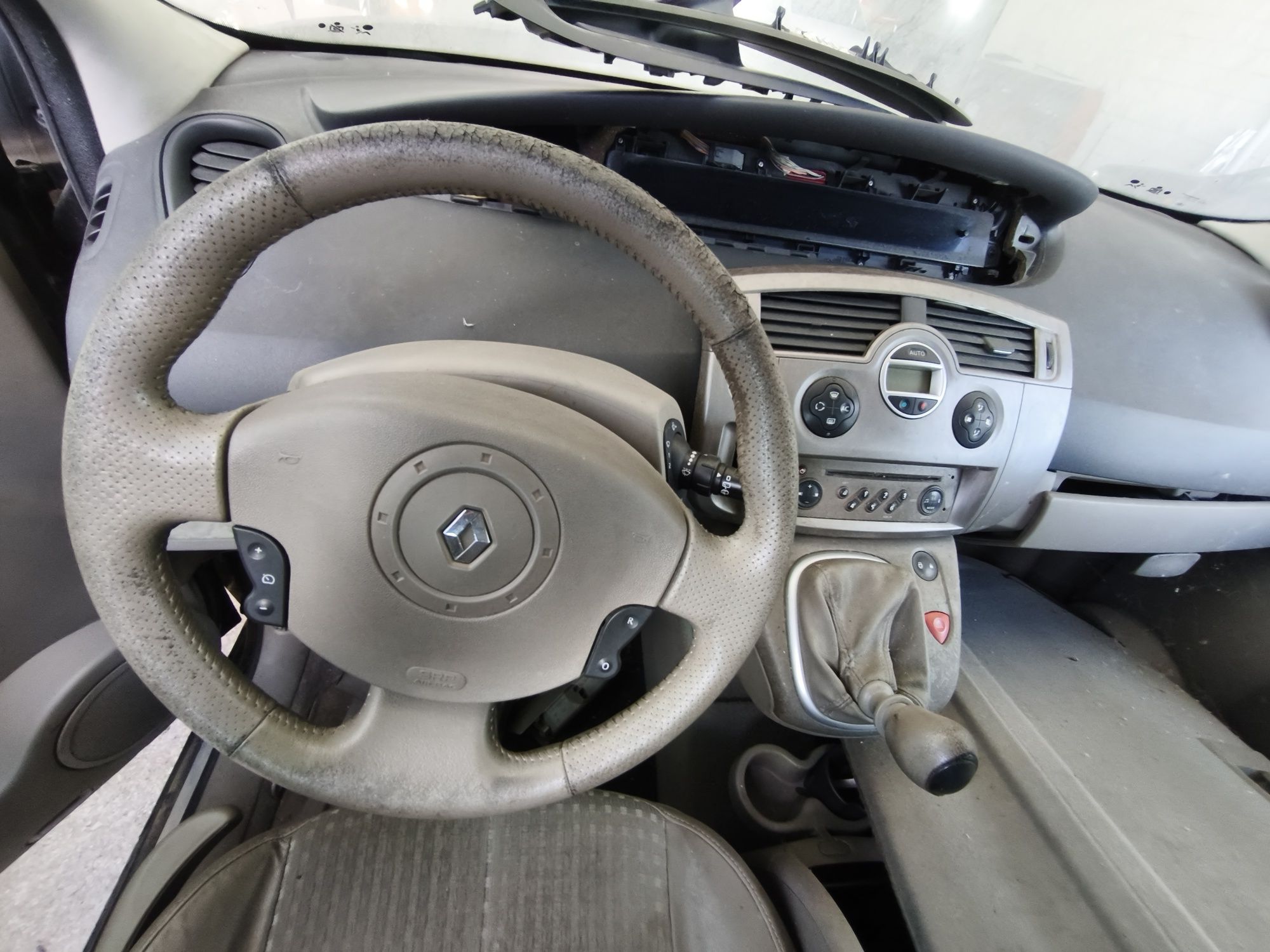 Renault Scenic II 1.5 DCI para peças