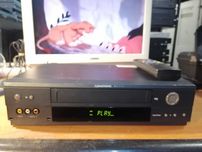 Magnetowid VHS Grundig Xeria GV 5153 Hi-fi  stereo pilot