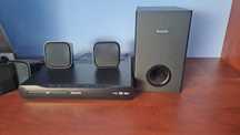 Zestaw kina domowego Philips – DVD + głośniki + subwoofer
