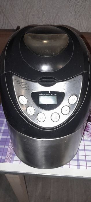 Хлібопічка для випікання