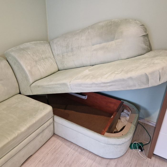 Duży masywny narożnik