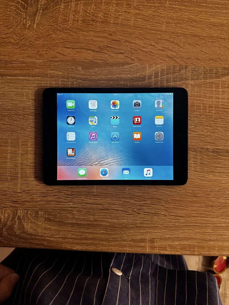 Ipad mini 1 gen 32 gb дітям обмін на електронну книжку