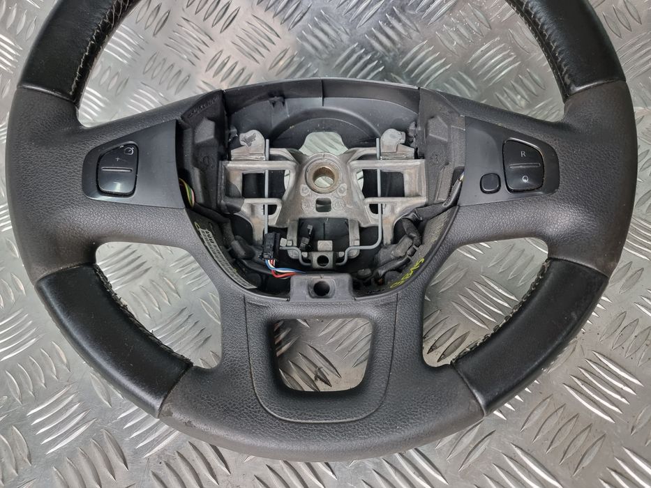 Kierownica Renault Trafic III
