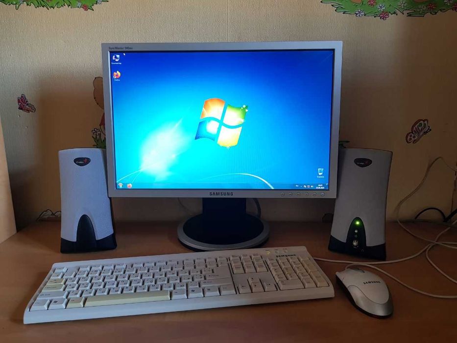 Компьютер с монитором