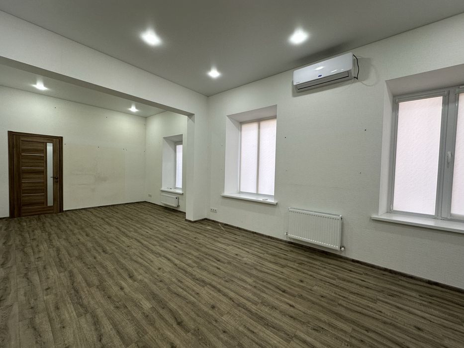 Фасадное помещение на Большой Морской