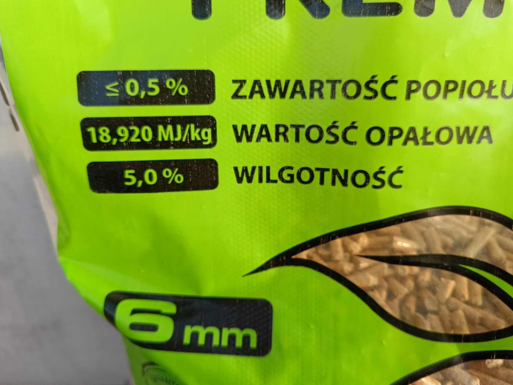 Pellet  6mm 8mm premium En A1plus pellet sosnowy,Bukowo sosnowy Alan t