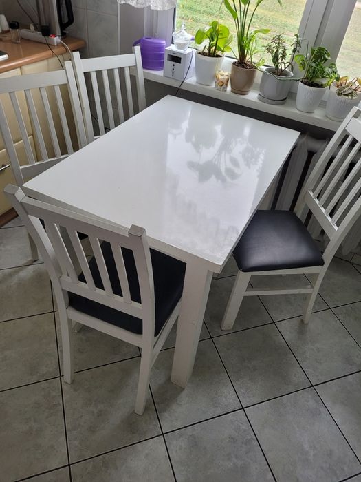 Stół + 4 krzesła do kuchni 100x69x77