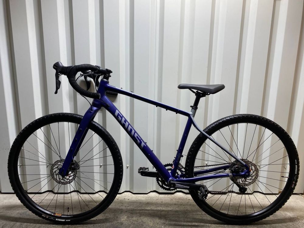 На осях Гравійний М 28 Ghost Asket EQ 2023 shimano Sora вилка Carbon