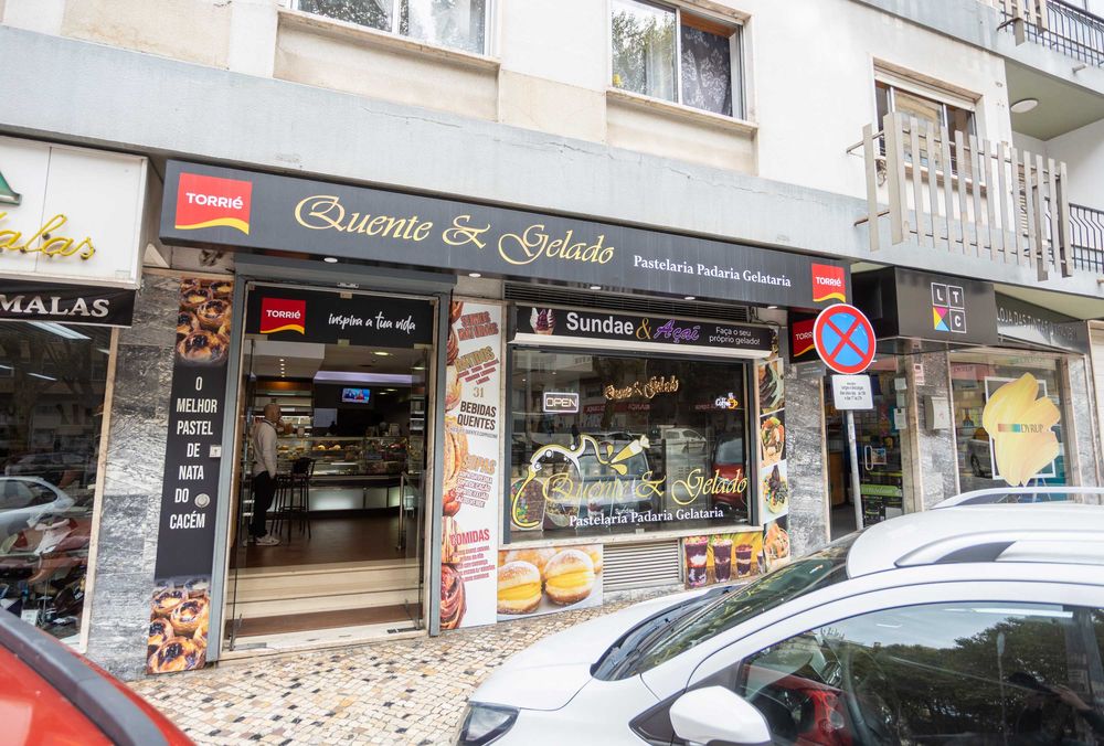 TRESPASSA-SE Negócio de Pastelaria no Centro do Cacém