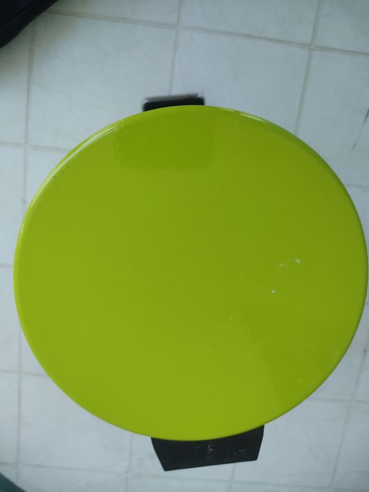 Caixote do lixo verde