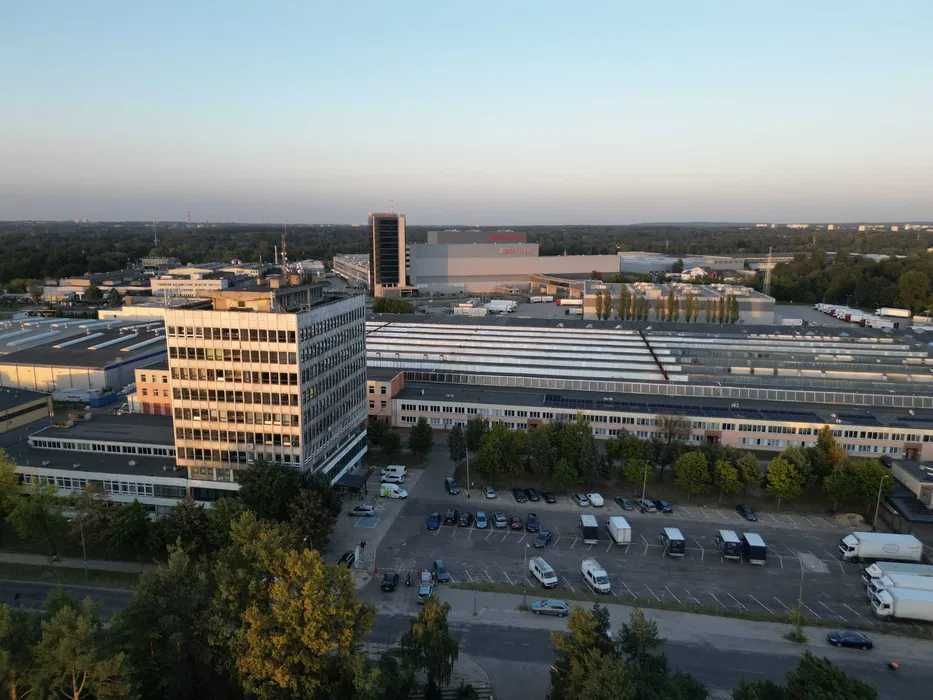 Lokal biurowy z dostępem do wody 77 m2