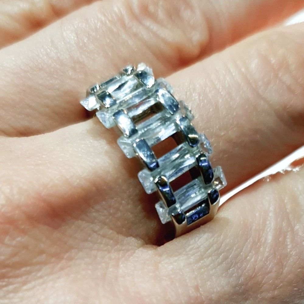 Серебряные украшения , кольца, серьги, браслет