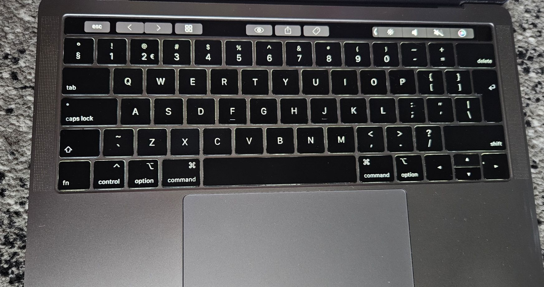 Apple MacBook Pro A1989, Intel i5, 8/256GB gwiezdna szarość