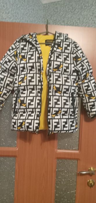 Куртка зимняя Fendi.