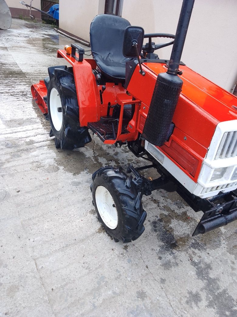 Sprzedam traktorek yanmat 4x4 z mulczerem