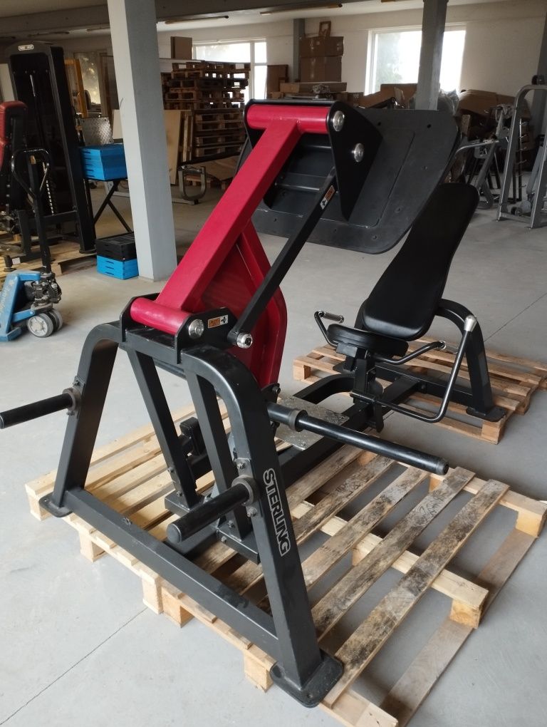 Suwnica na nogi leg press Impulse Sterling