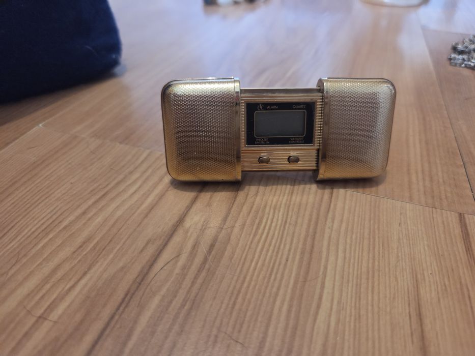 Mały budzik vintage