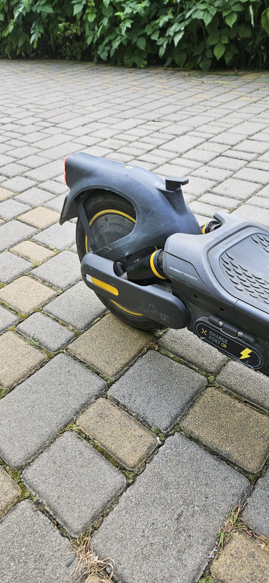Електросамокат Ninebot SEGWAY MAX G2 E
