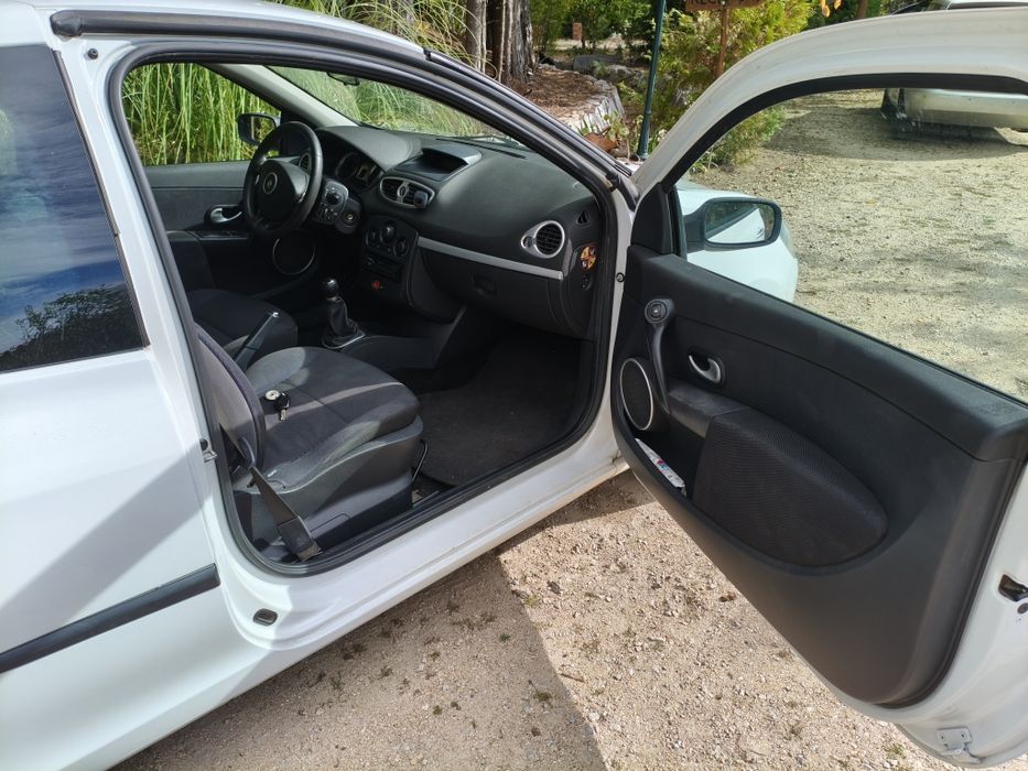 Vendo Clio comercial impecável